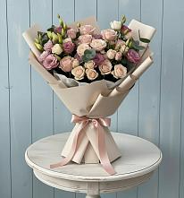 Букет цветов из:  Розы и Лизиантусы в Жатай