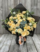 Букет цветов из:  Розы и Лизиантусы в Жатай