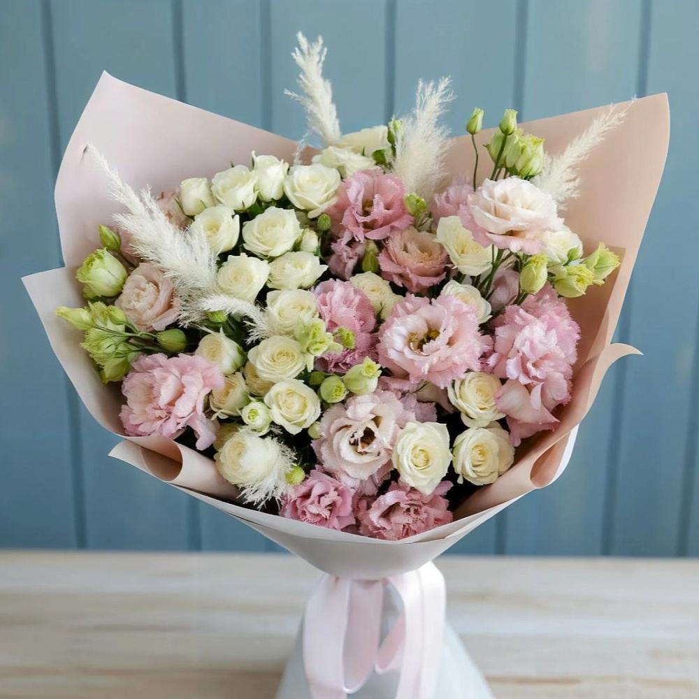 Букет цветов из: Альстромерии и Розы в Жатай