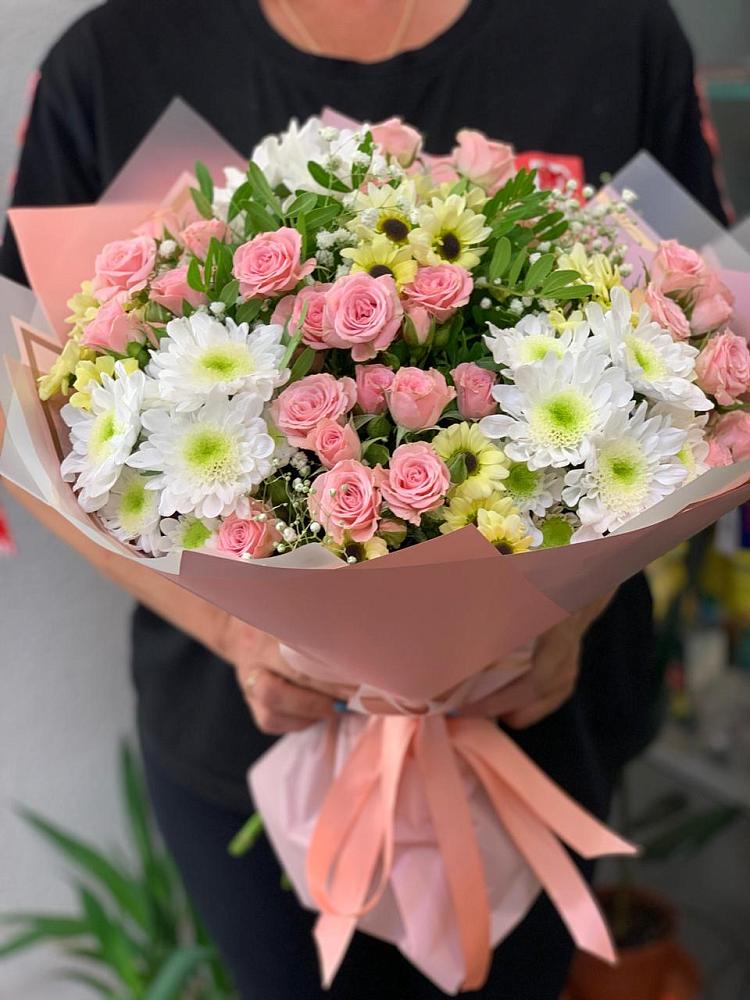 Букет цветов из: Розы и Хризантемы в Жатай