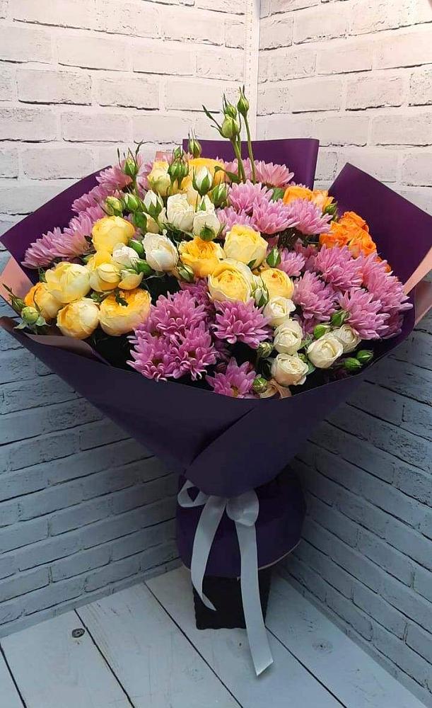 Букет цветов из: Хризантемы и Розы в Жатай