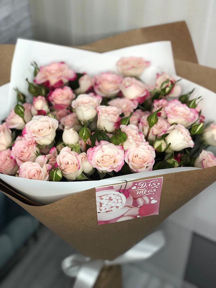 Букет цветов из: Розы в Жатай