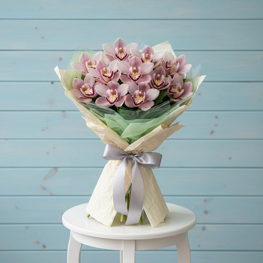 Букет цветов из: Орхидеи и Розы в Жатай