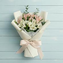 Букет цветов из:  Альстромерии #REPLACE_PRED# Жатай