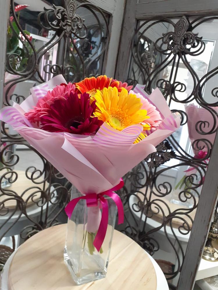 Букет цветов из: Герберы в Жатай