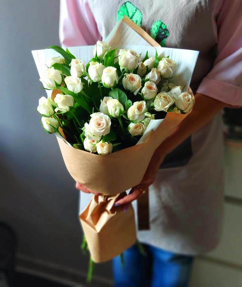 Букет цветов из: Розы в Жатай