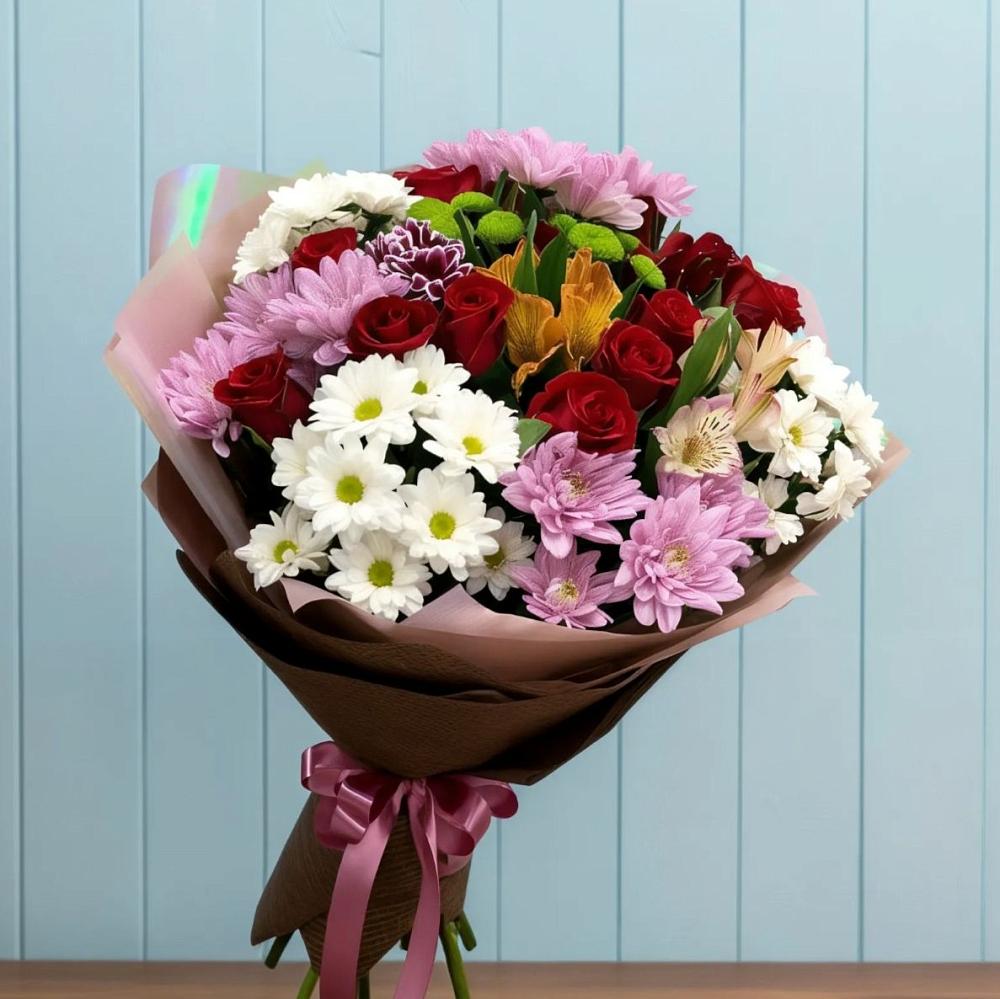 Букет цветов из: Розы, Хризантемы и Альстромерии в Жатай