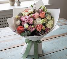 Букет цветов из:  Розы, Лизиантусы и Гвоздики в Жатай