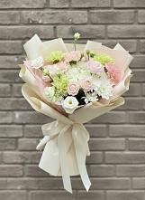 Букет цветов из:  Гвоздики, Розы, Лизиантусы и Хризантемы в Жатай