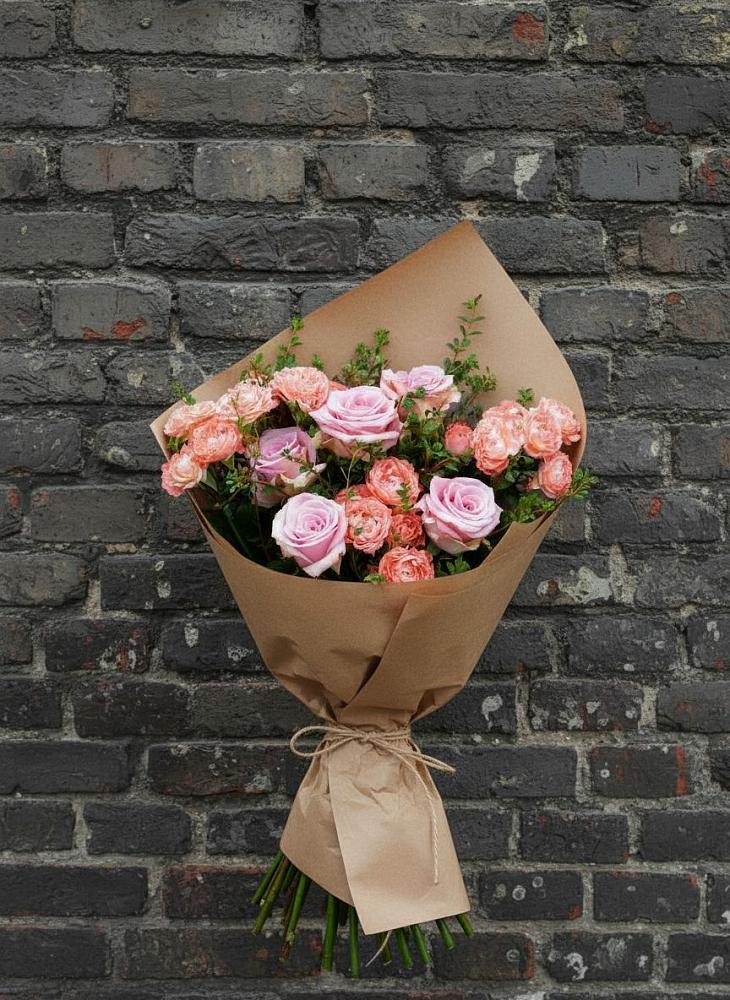 Букет цветов из: Розы в Жатай