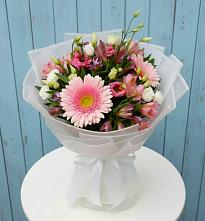 Букет цветов из:  Герберы, Альстромерии и Лизиантусы в Жатай