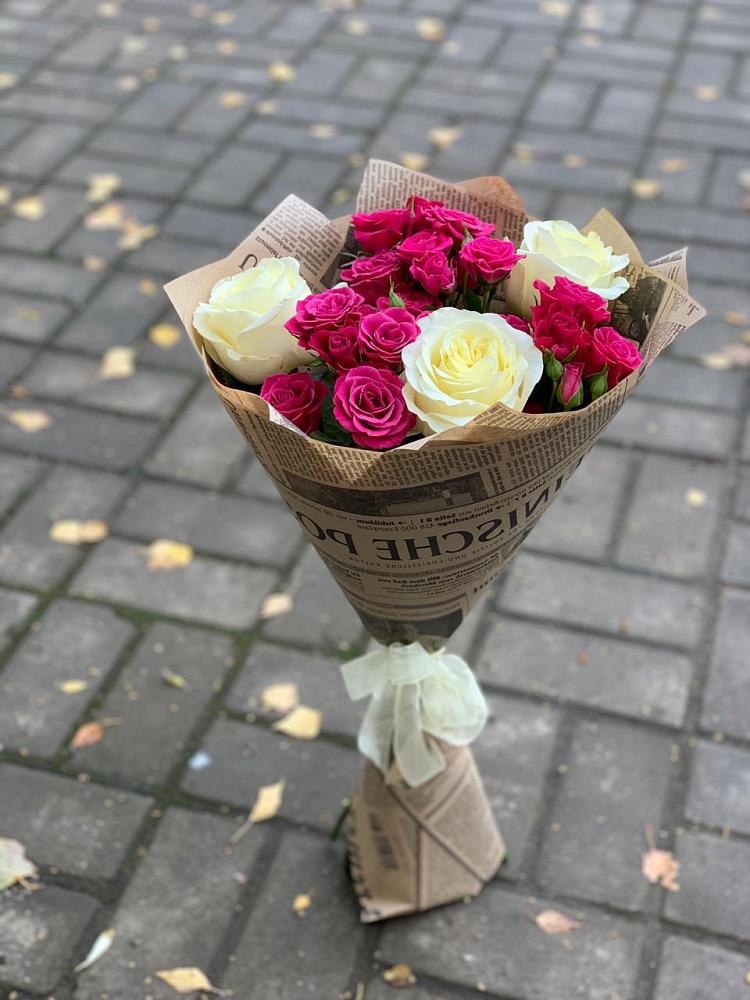 Букет цветов из: Розы в Жатай