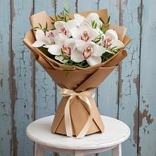 Букет цветов из:  Орхидеи и Розы в Жатай