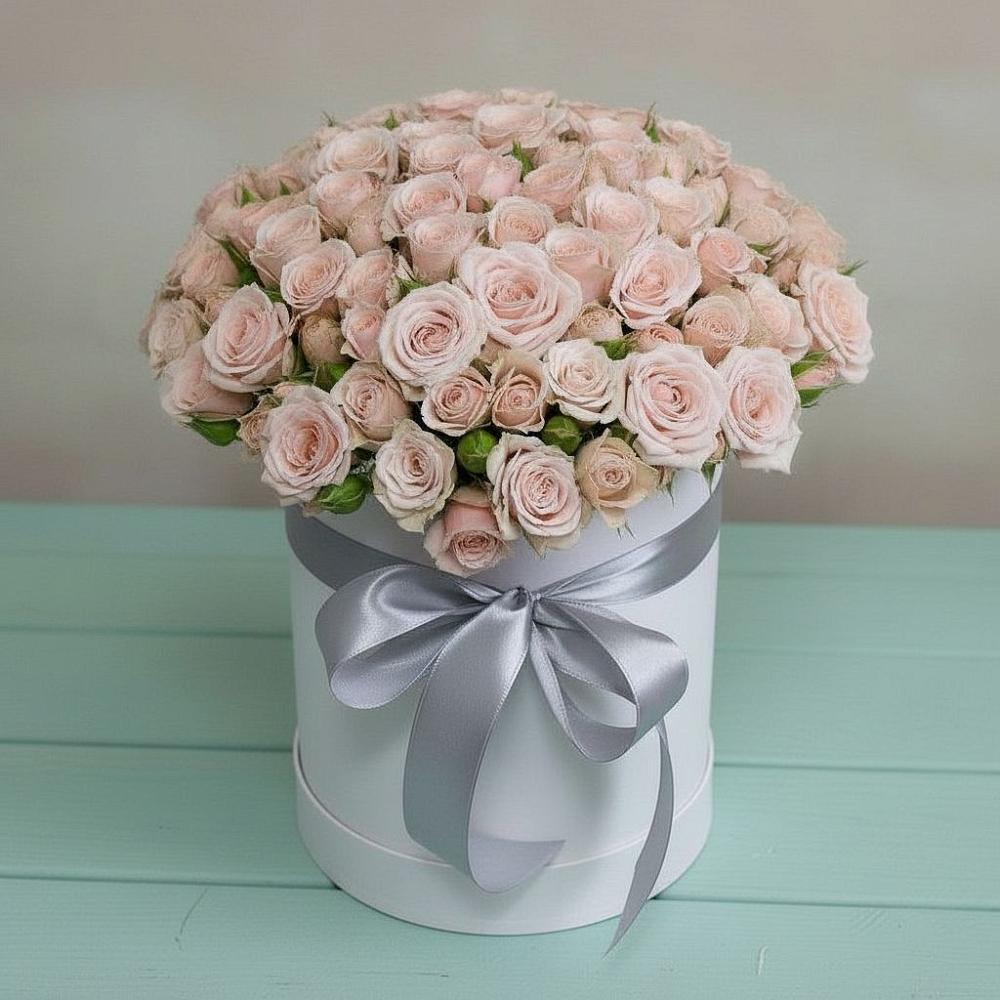 Цветочная композиция из Розы в шляпной коробке в Жатай