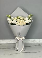 Букет цветов из:  Розы и Лизиантусы в Жатай